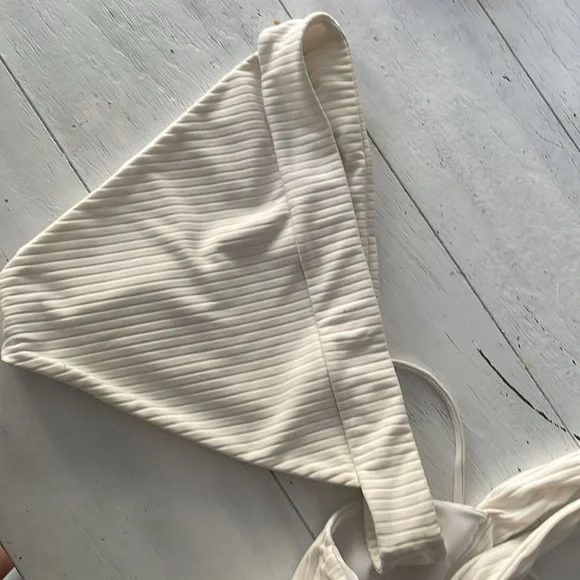 Lovers & Friends Revolve Sade White Bikini set Wraparound Tie Closure Ribbed M - Picture 11 of 11